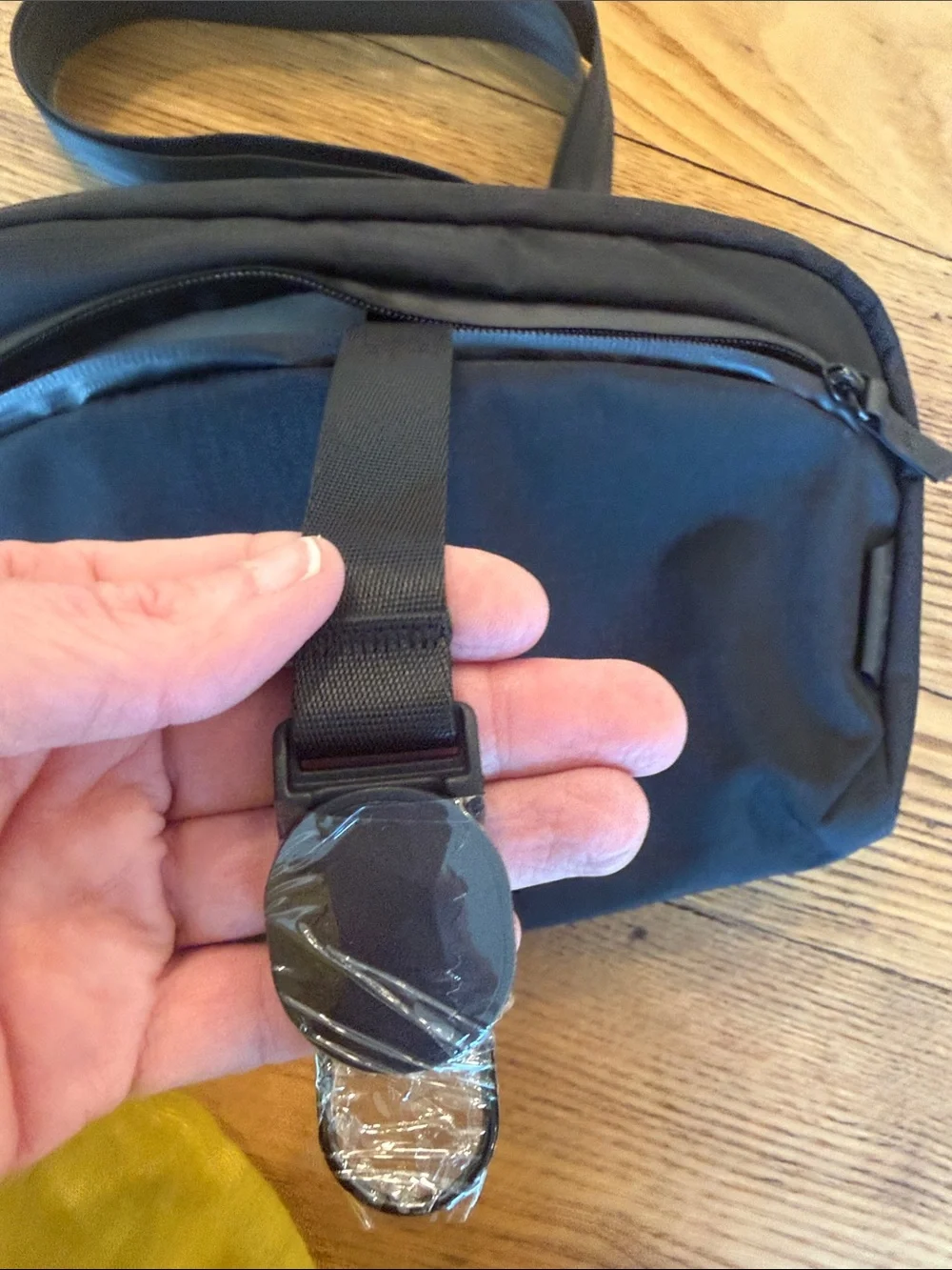 NWT ALPAKA Flight Sling 2L Black Gray EDC Crossbody Bag #5